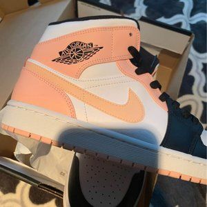 Nike Air Jordan 1